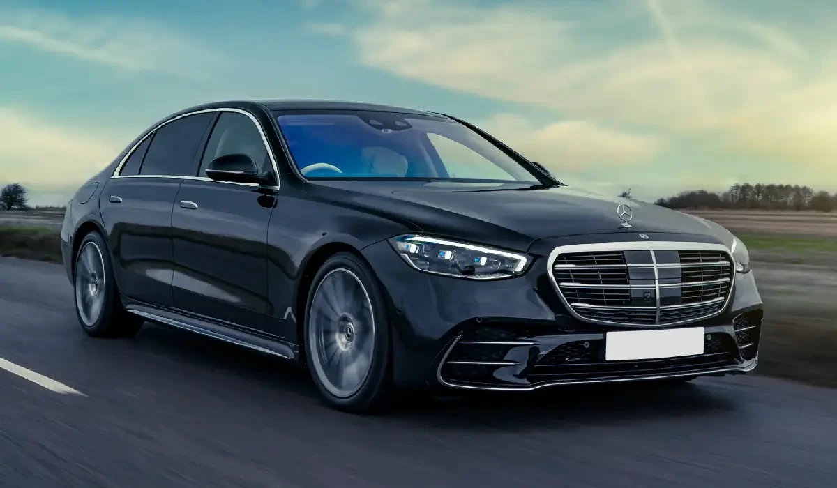 Mercedes-Benz S350 Chauffeur Luxury Sedan | BookYourWheels